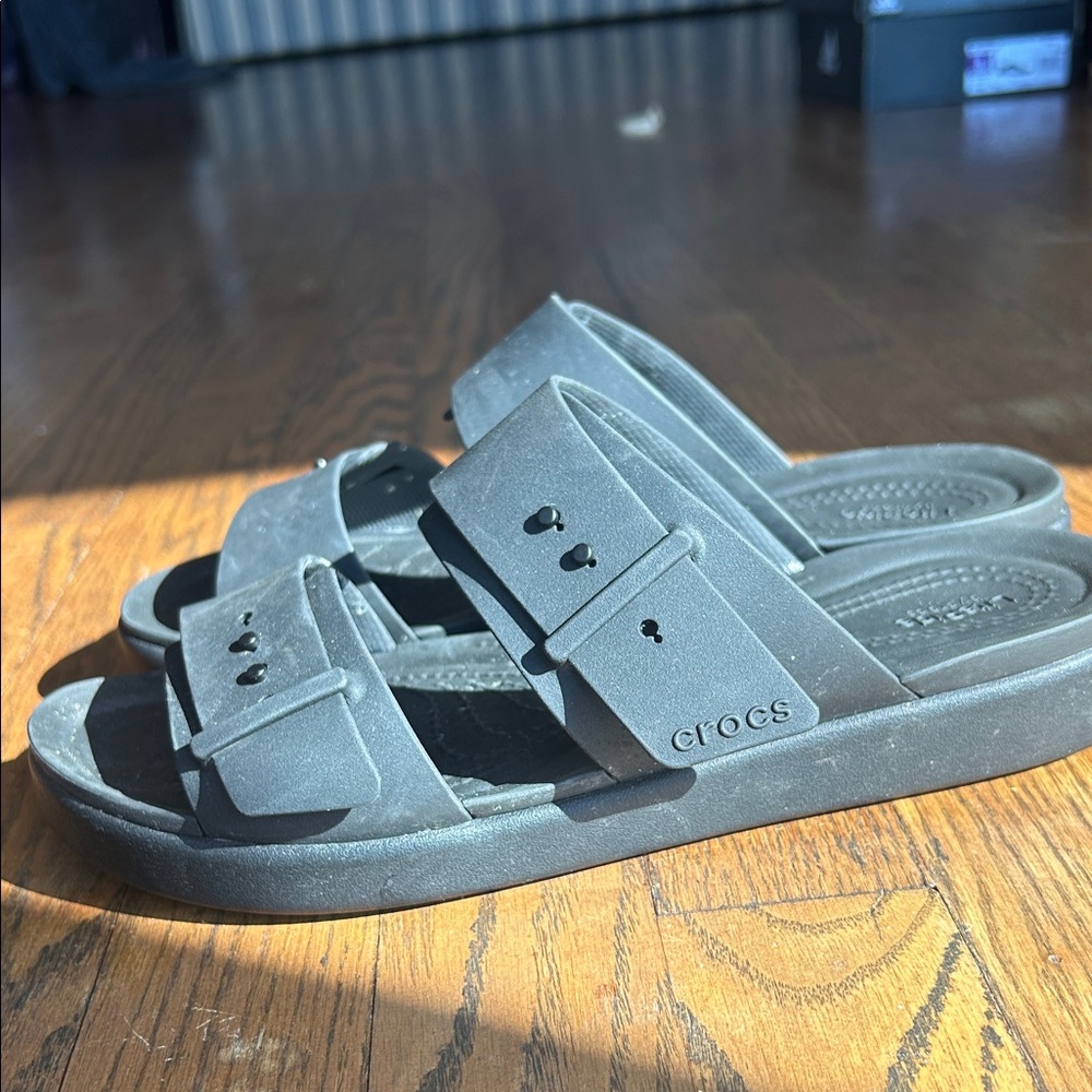 CROCS Sandals Double Strap Buckle Womens Size 9 Black SlipOn Shoes Open Toe 39.5 - Picture 3 of 6